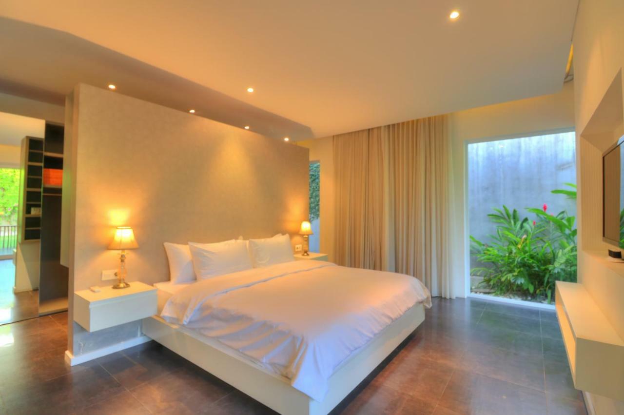 Casa Priya Petitenget スミニャック エクステリア 写真