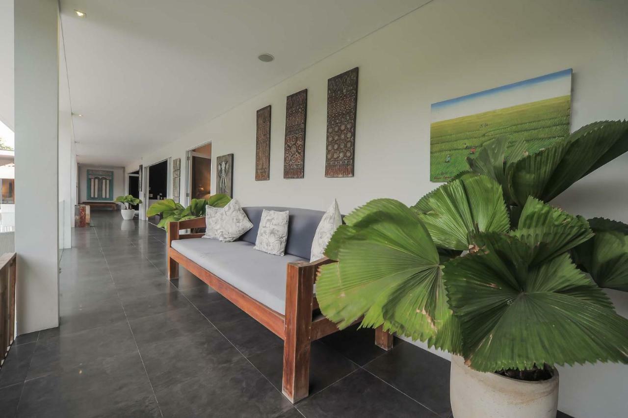 Casa Priya Petitenget スミニャック エクステリア 写真