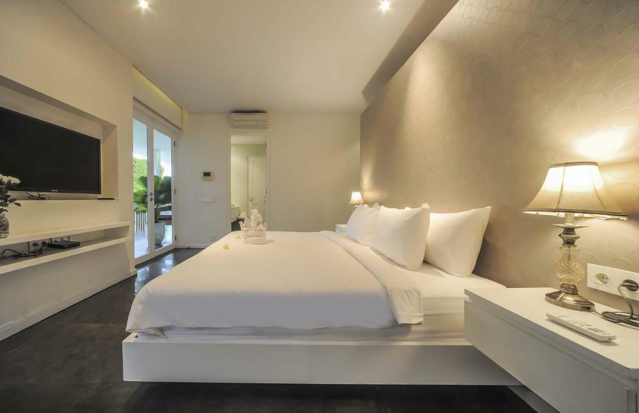 Casa Priya Petitenget スミニャック エクステリア 写真