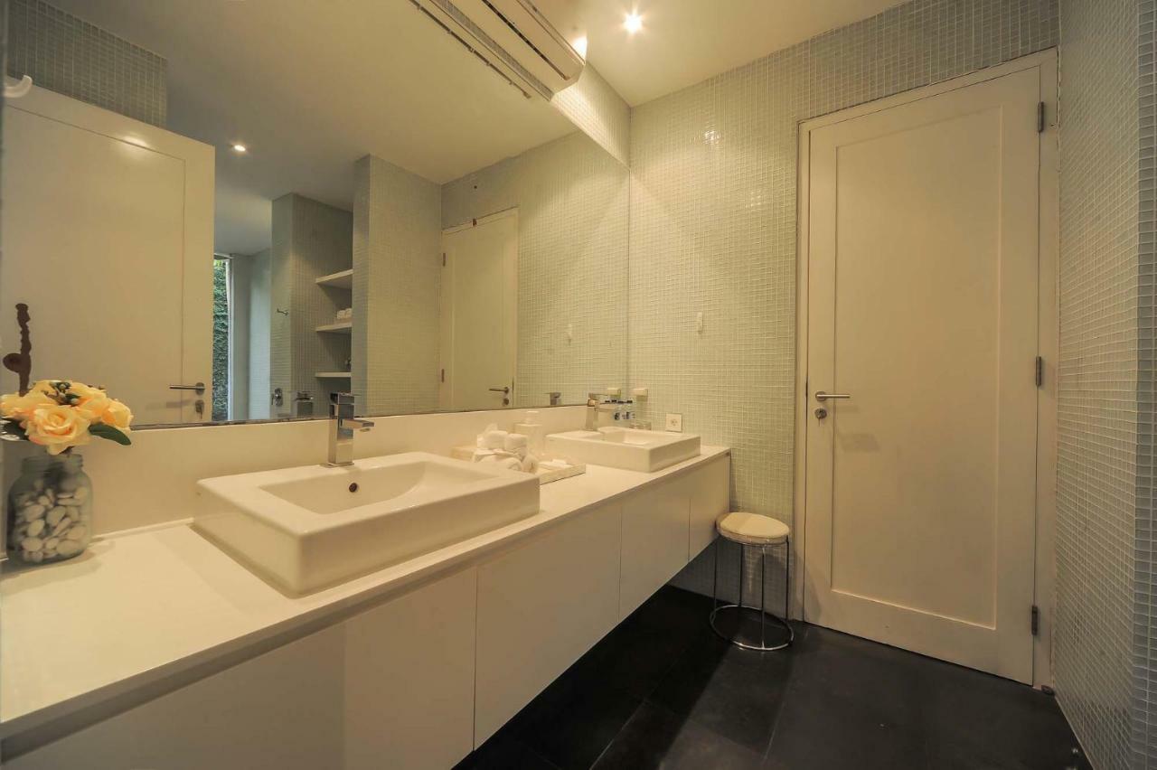Casa Priya Petitenget スミニャック エクステリア 写真