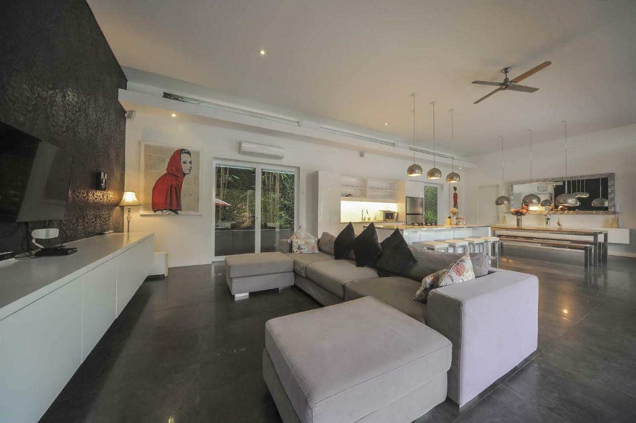 Casa Priya Petitenget スミニャック エクステリア 写真