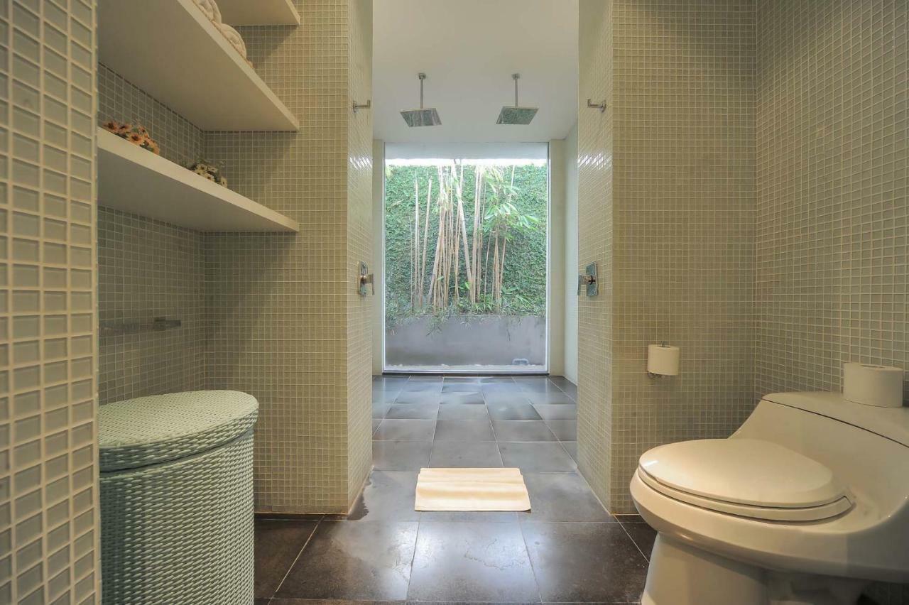 Casa Priya Petitenget スミニャック エクステリア 写真