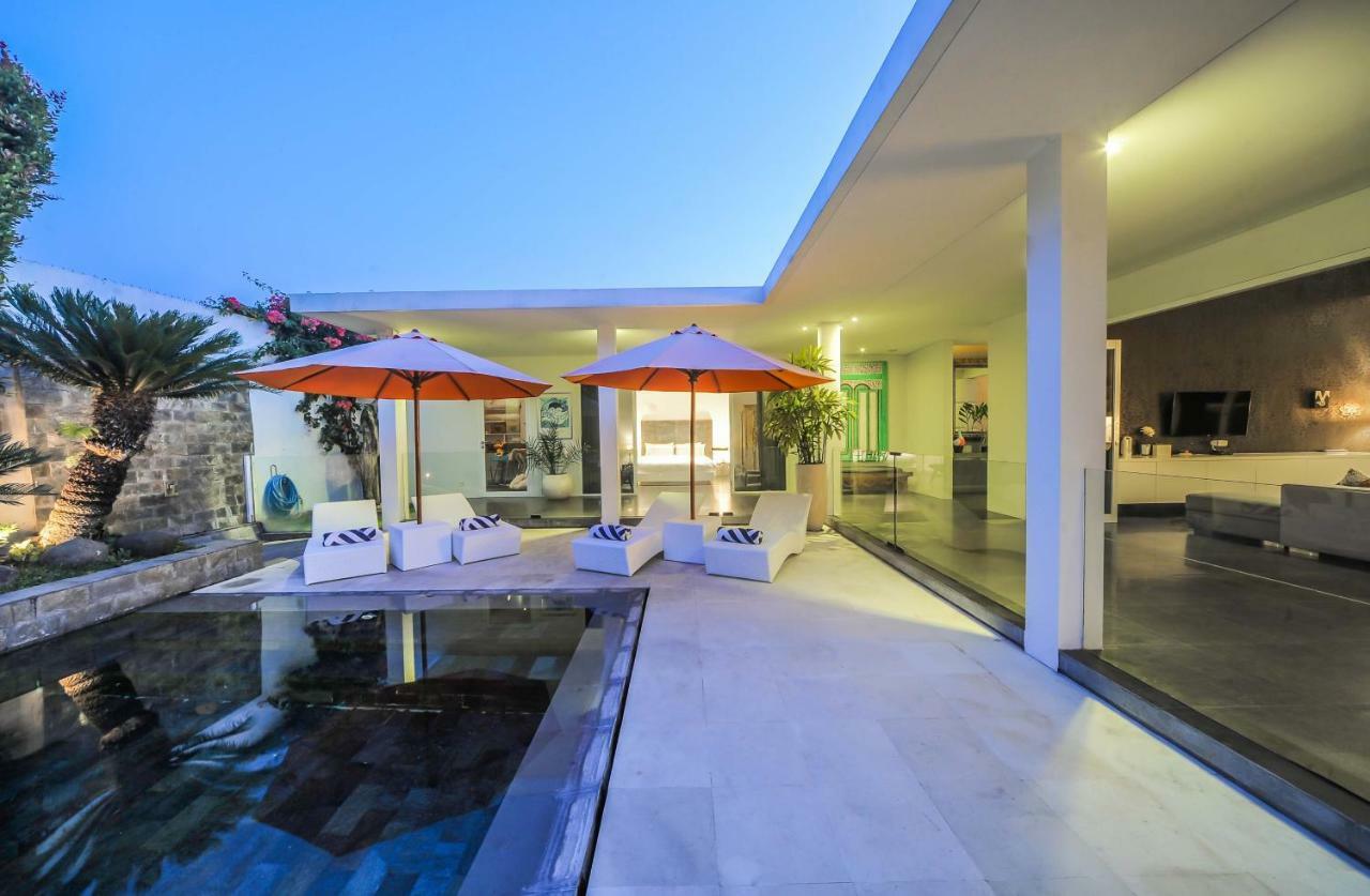 Casa Priya Petitenget スミニャック エクステリア 写真