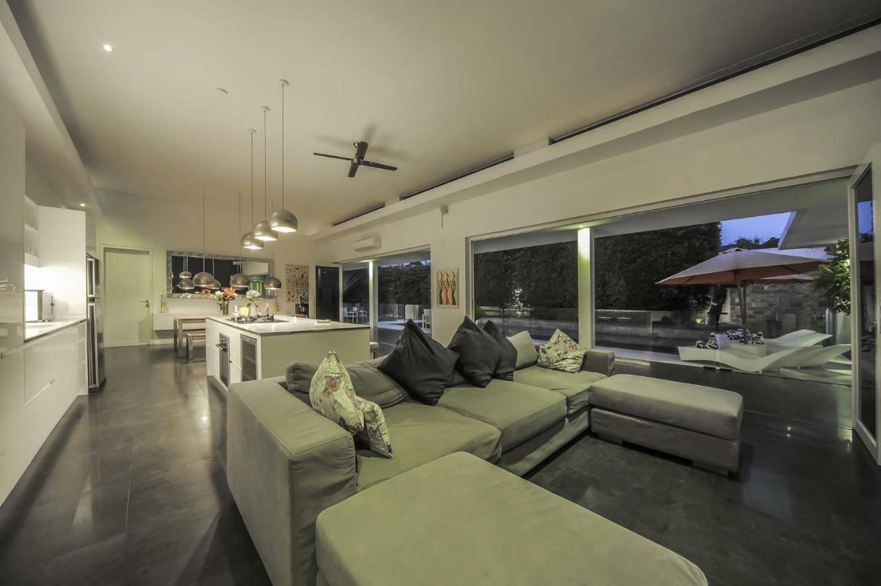 Casa Priya Petitenget スミニャック エクステリア 写真
