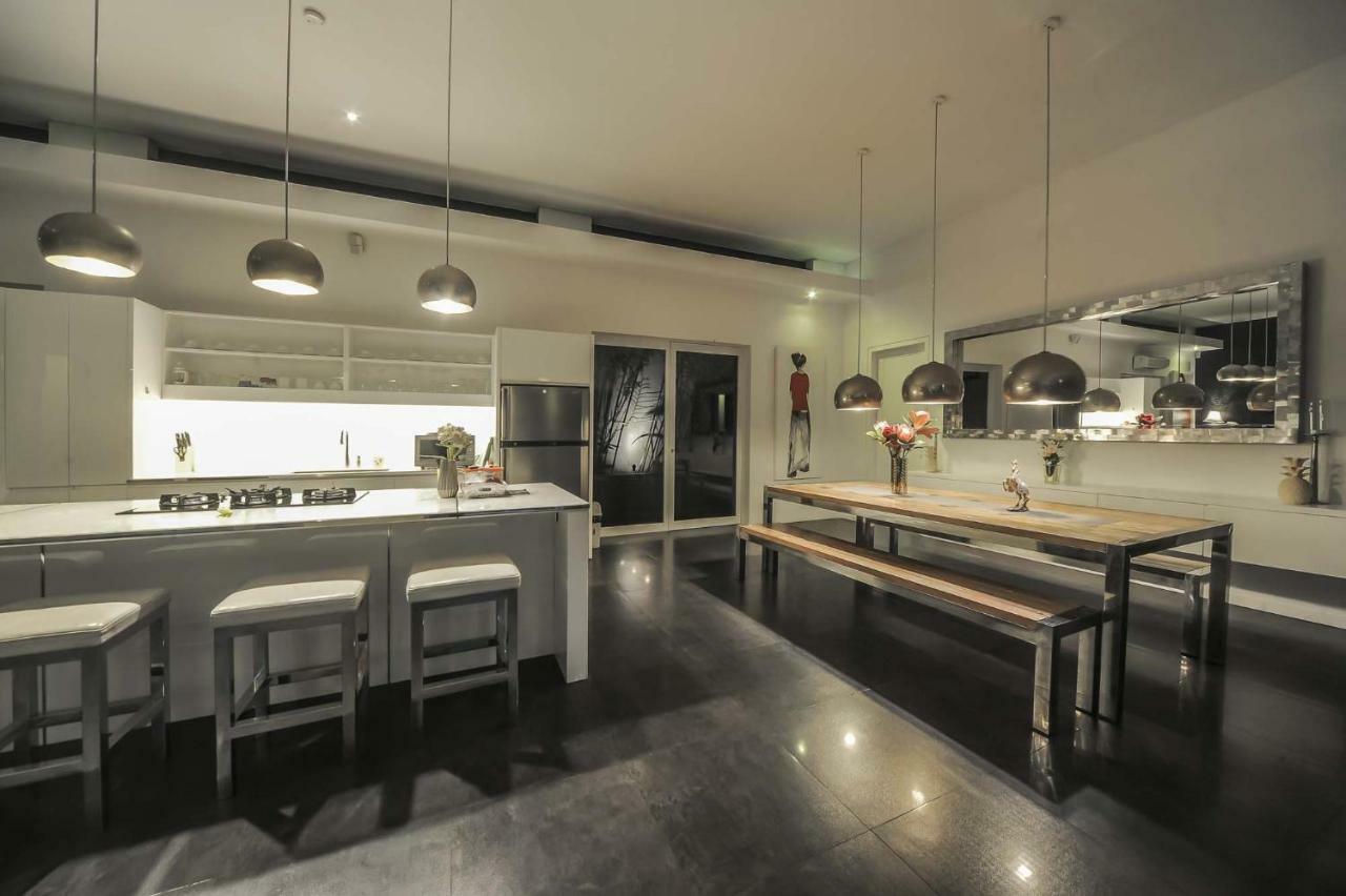 Casa Priya Petitenget スミニャック エクステリア 写真