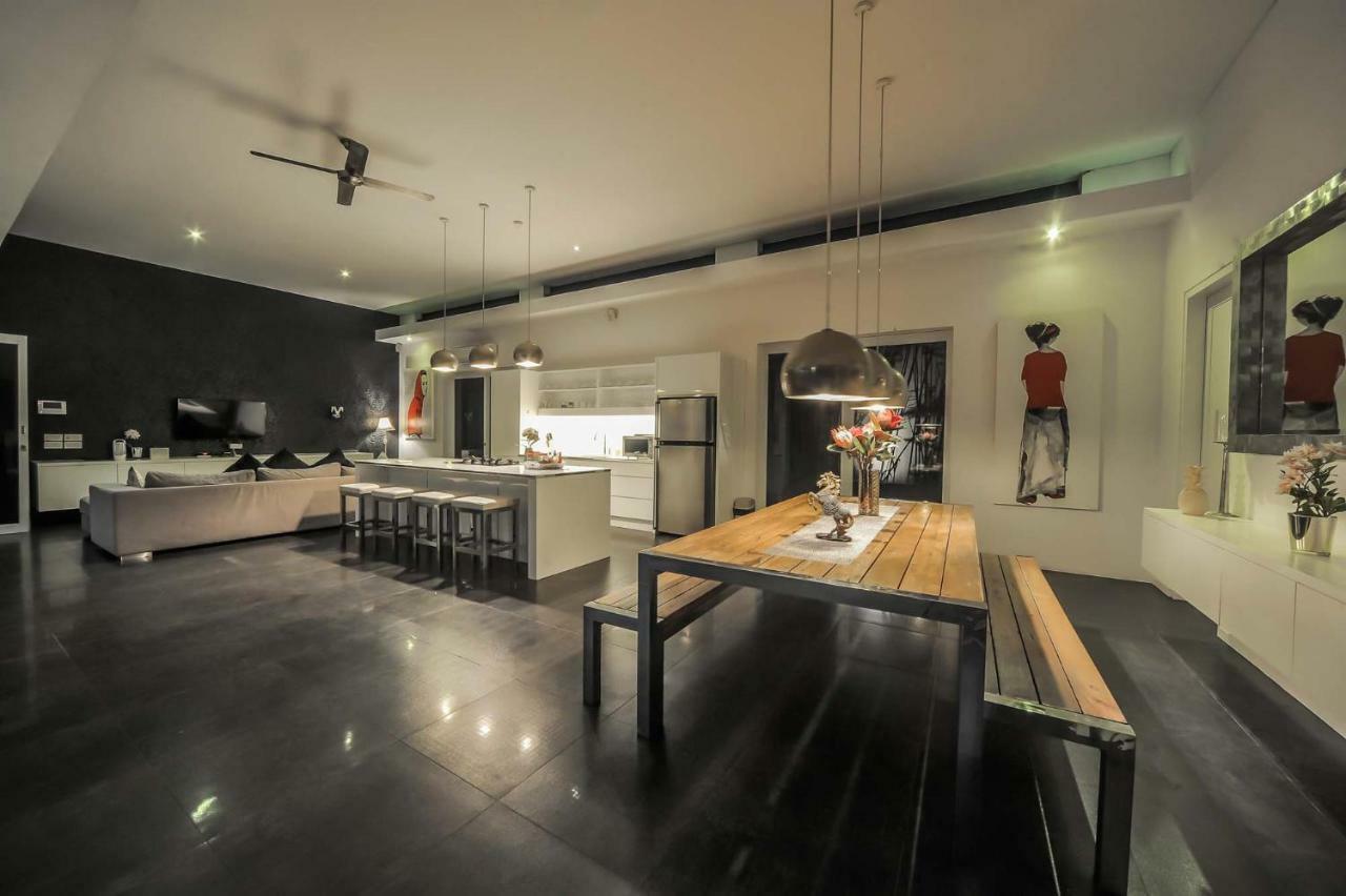 Casa Priya Petitenget スミニャック エクステリア 写真
